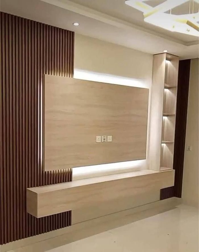 Fluted wood slat TV unit wall with laminate panel and floating bench
